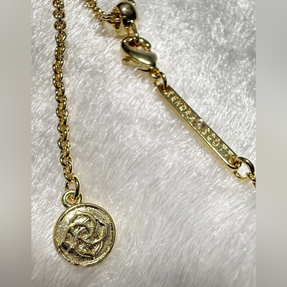 Kendra Scott x Dolly Parton Elisa Butterfly Pendant Necklace - Picture 14 of 15